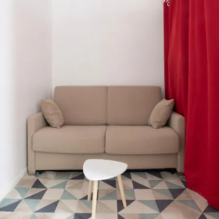 Charming Modern Studio Near Montmartre Paris