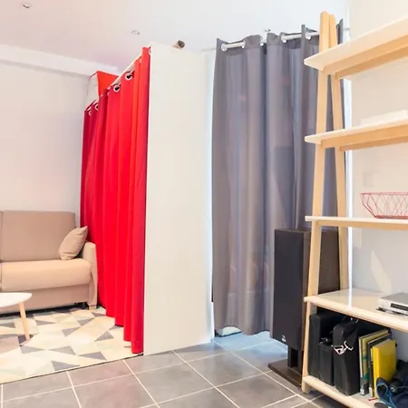 Charming Modern Studio Near Montmartre